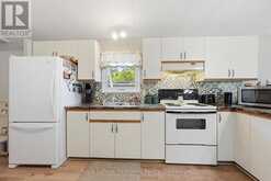 11 SIOUX LANE | Goderich Ontario | Slide Image Eight