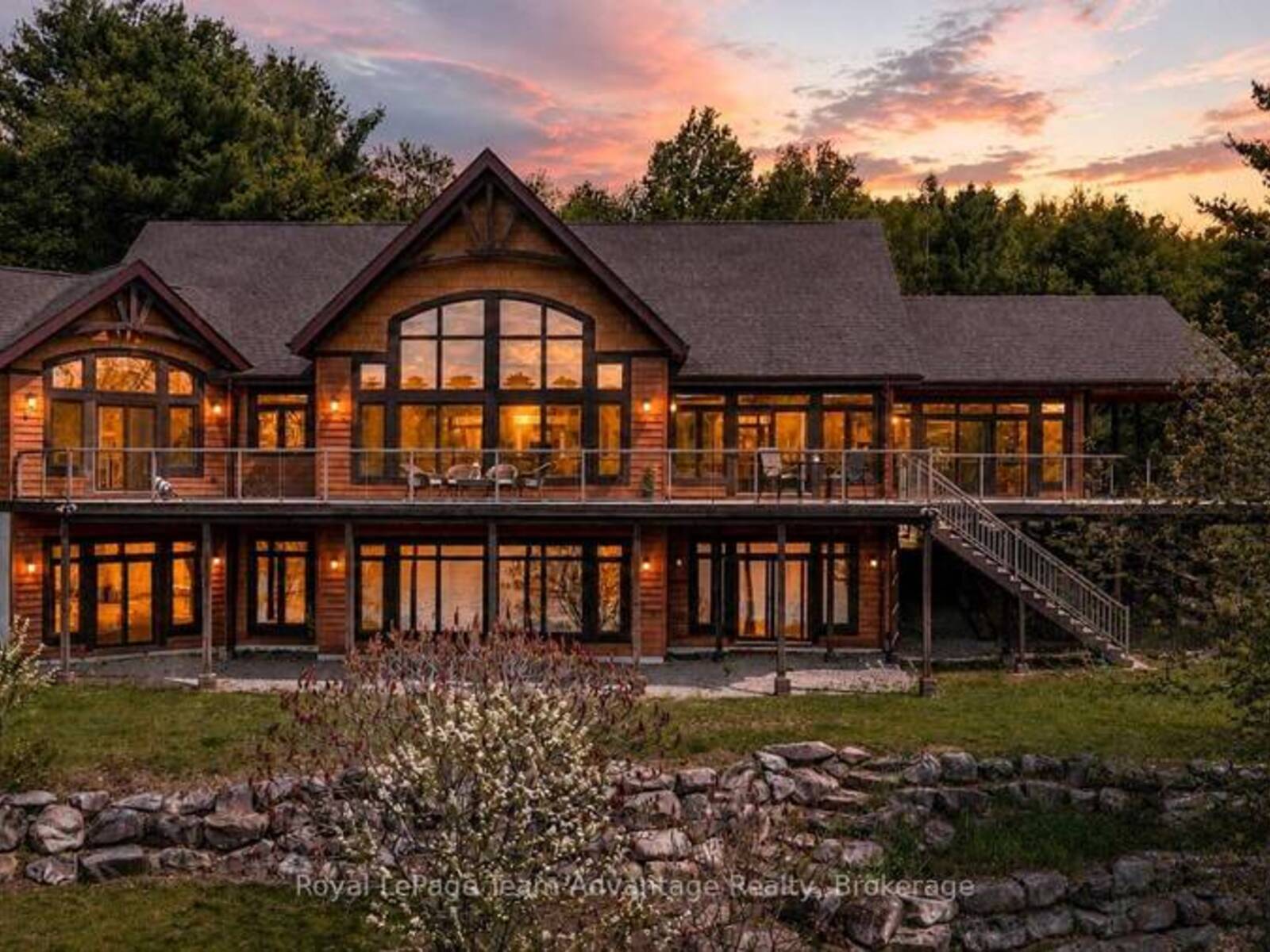 68 LEES ROAD, McKellar, Ontario P2A 0B4