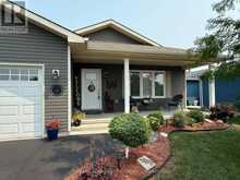 24 HURON HEIGHTS DRIVE | Goderich Ontario | Slide Image Two