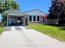 551 15TH AVENUE | Hanover Ontario | Slide Image One