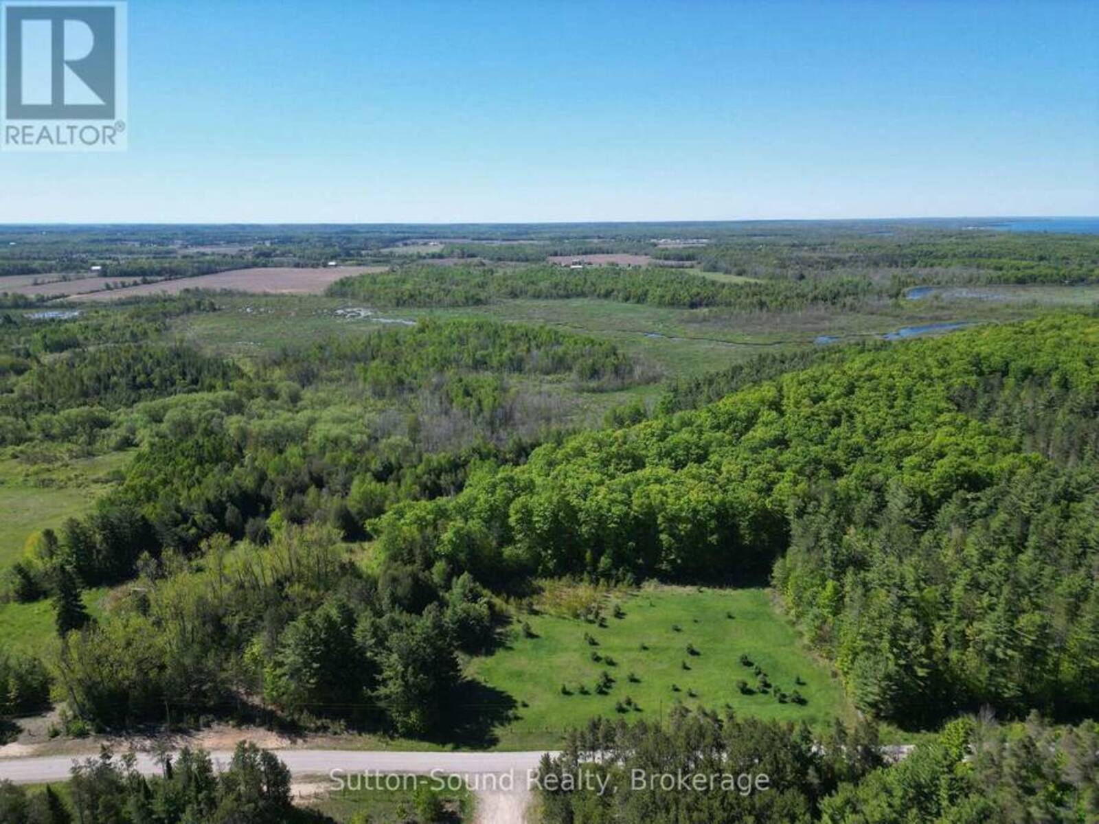 266 RANKIN BRIDGE ROAD, Georgian Bluffs, Ontario N0H 2T0