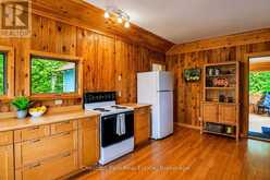 26 TAYLOR ISLAND 26LM | Gravenhurst Ontario | Slide Image Ten