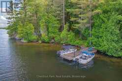 26 TAYLOR ISLAND 26LM | Gravenhurst Ontario | Slide Image Thirty-one