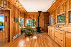 26 TAYLOR ISLAND 26LM | Gravenhurst Ontario | Slide Image Eight