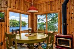 26 TAYLOR ISLAND 26LM | Gravenhurst Ontario | Slide Image Nine