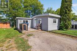 24 LAKESHORE ROAD | Midland Ontario | Slide Image One