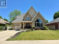 241 4TH STREET CRESCENT Hanover Ontario, N4N 3S9