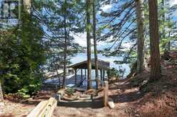 1 ISLAND 20ML ISLAND | Gravenhurst Ontario | Slide Image Eleven