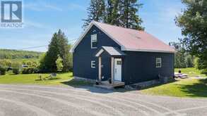 2565 SOUTH HORN LK ROAD | Magnetawan Ontario | Slide Image Thirty-four