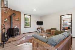 230 PICKEREL & JACK LAKE ROAD | Magnetawan Ontario | Slide Image Twelve