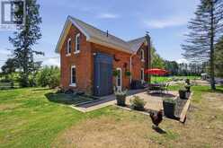 230 PICKEREL & JACK LAKE ROAD | Magnetawan Ontario | Slide Image Twenty-three
