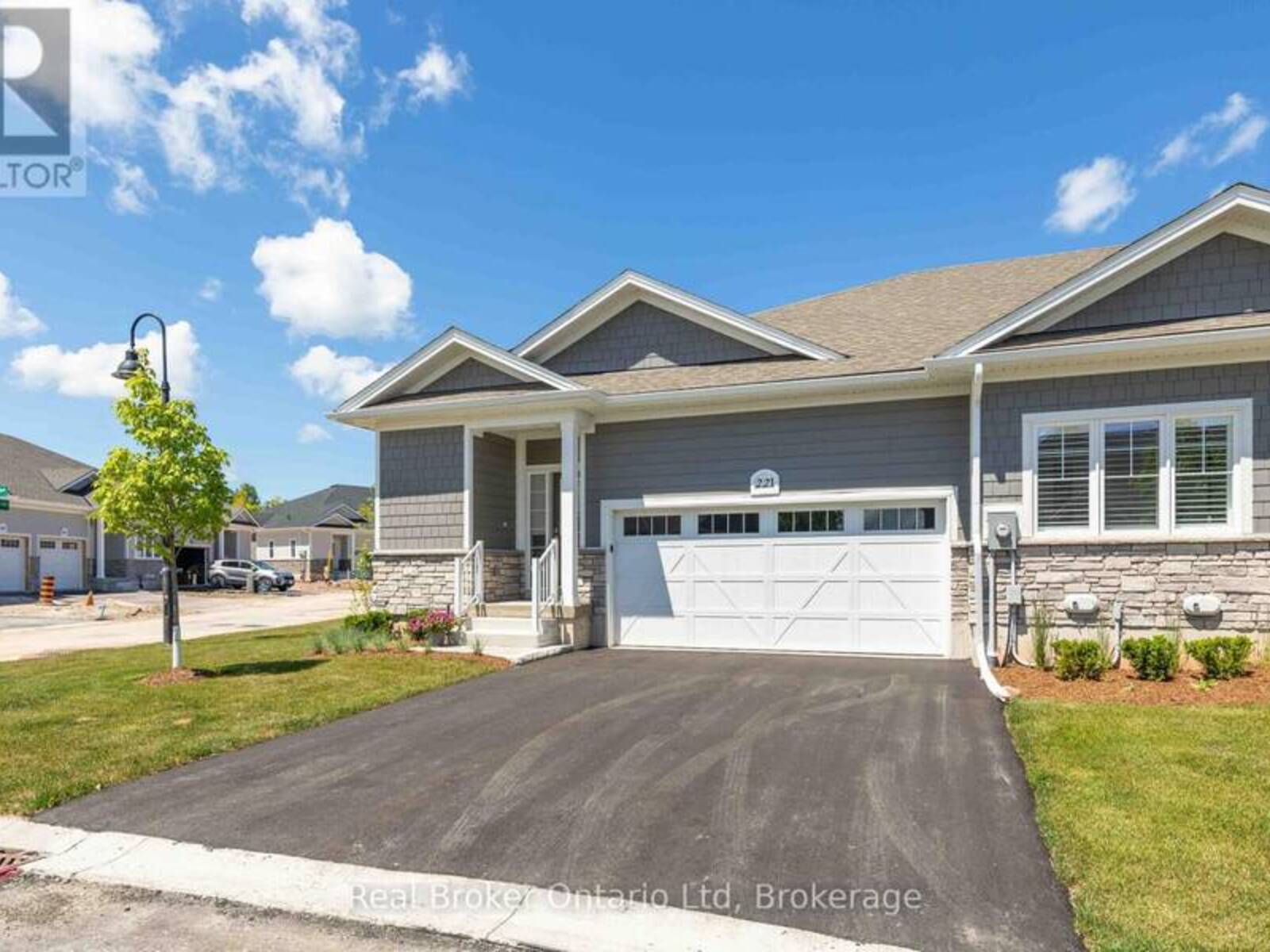 221 IRONWOOD WAY, Georgian Bluffs, Ontario N0H 1S0