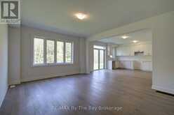 38 AMBER DRIVE | Wasaga Beach Ontario | Slide Image Nine