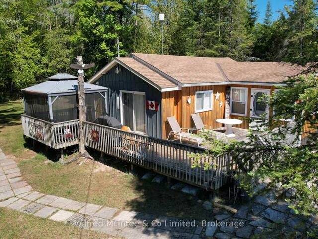 220 OGIMAH ROAD Sauble Beach Ontario, N0H 2G0 - 3 Bedrooms Home For Sale