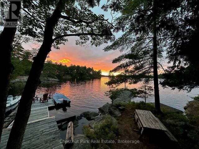 10 ISLAND 21 KL BOYD ISLAND Gravenhurst Ontario, P0E 1G0 - 3 Bedrooms Waterfront Home For sale