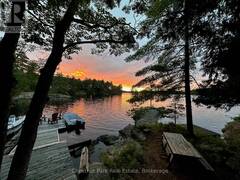 10 ISLAND 21 KL BOYD ISLAND Gravenhurst Ontario, P0E 1G0