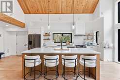 1315 NORTH DRIVE | Haliburton Ontario | Slide Image Eight