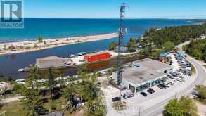 30 SHORE LINE E | Wasaga Beach Ontario | Slide Image Ten