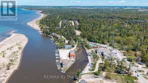 30 SHORE LINE E | Wasaga Beach Ontario | Slide Image Four