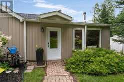 1433 SOUTH HORN LK ROAD | Magnetawan Ontario | Slide Image Seven