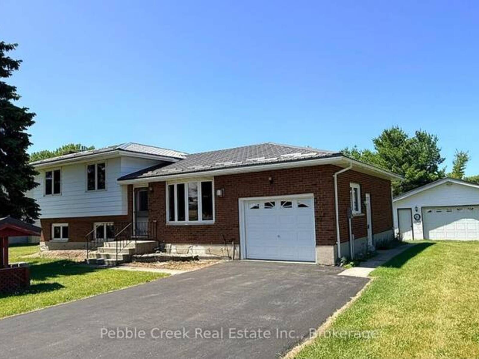 79927 ORCHARD LINE, Goderich, Ontario N7A 3X8
