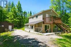 1072 HOLIDAY PARK DRIVE | Bracebridge Ontario | Slide Image Four