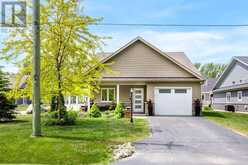 43 NAPIER STREET W | Thornbury Ontario | Slide Image One
