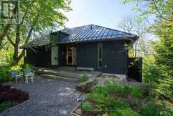 7 RICE STREET | Rosseau Ontario | Slide Image Five