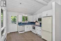 208 DESROCHES TRAIL | Tiny Ontario | Slide Image Six