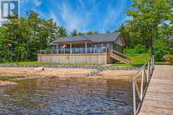 32 A11 ISLAND | Pointe au Baril Ontario | Slide Image One