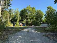 909 17 CONCESSION | Tiny Ontario | Slide Image One