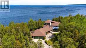 28 ELGIN STREET | Tobermory Ontario | Slide Image One