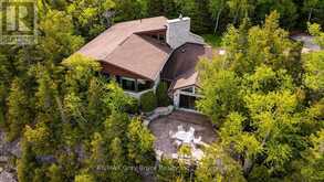 28 ELGIN STREET | Tobermory Ontario | Slide Image Thirty