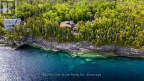 28 ELGIN STREET | Tobermory Ontario | Slide Image Thirty-one