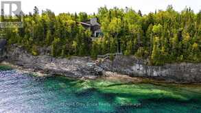 28 ELGIN STREET | Tobermory Ontario | Slide Image Thirty-two