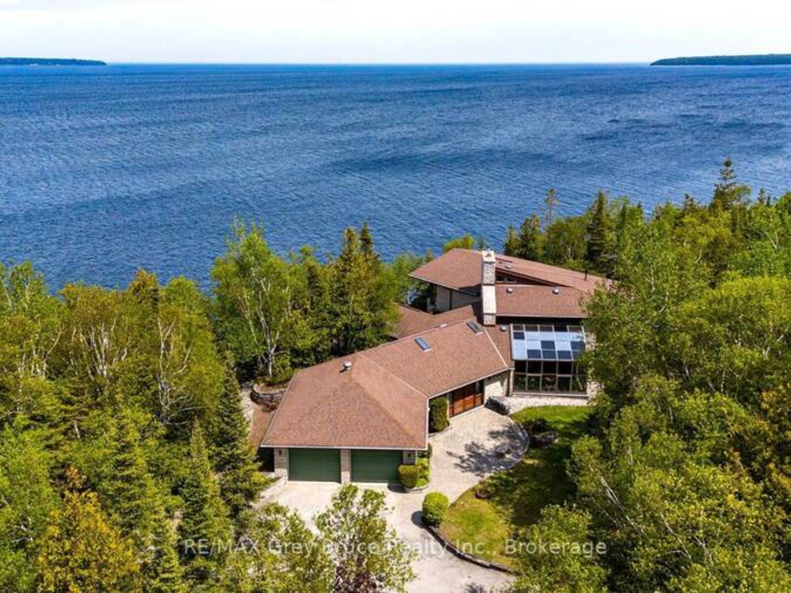 28 ELGIN STREET, Tobermory, Ontario N0H 2R0
