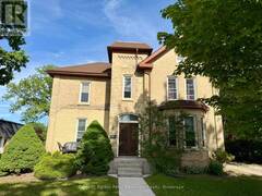 612 COLBORNE STREET Walkerton Ontario, N0G 2V0