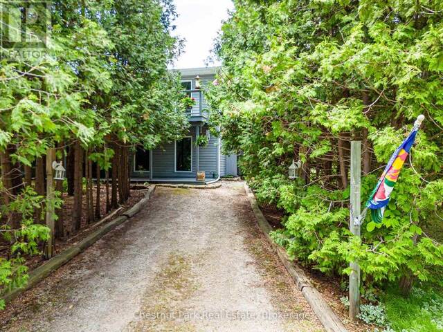 134 LAKEWOOD DRIVE The Blue Mountains Ontario, N0H 1J0 - 4 Bedrooms Waterfront Home For sale