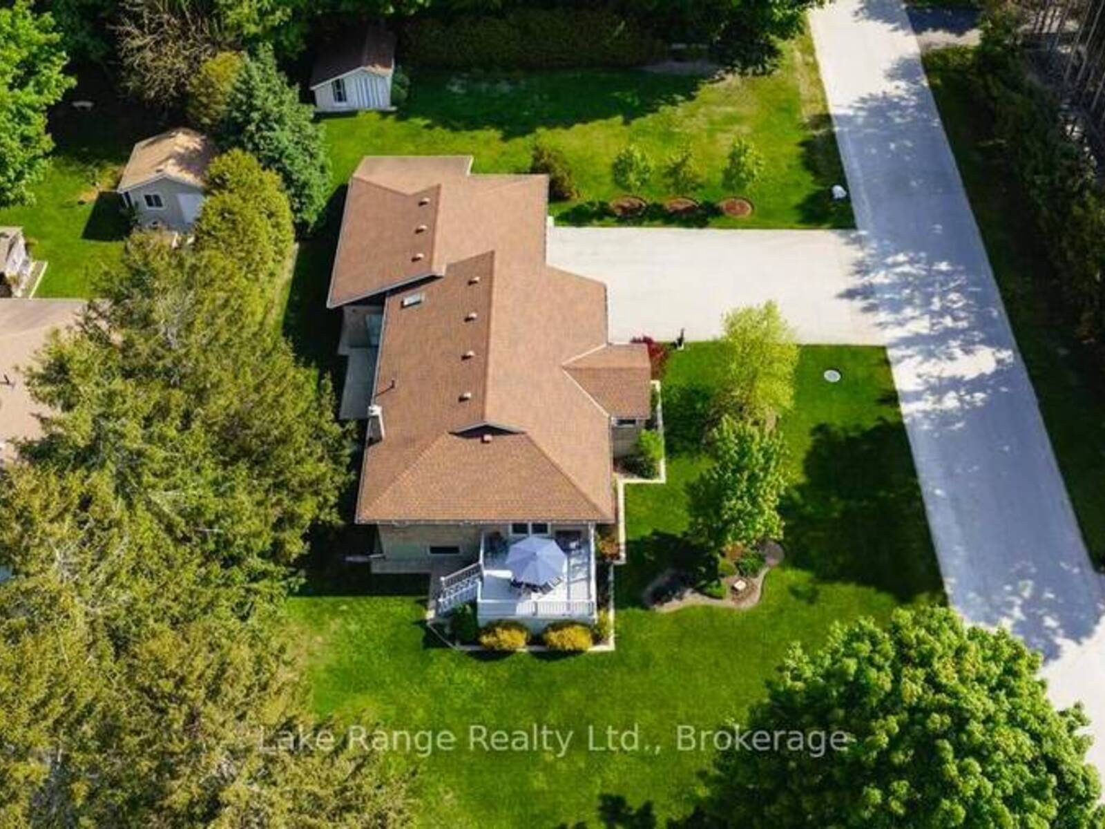 201 SHADYWOOD CRESCENT, Kincardine, Ontario N2Z 2X3