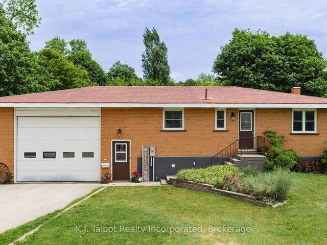 155 JAMES STREET Clinton Ontario, N0M 1L0 - 3 Bedrooms Home For Sale