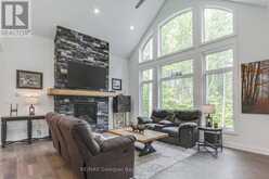 50 WINDERMERE CIRCLE | Midland Ontario | Slide Image Fourteen