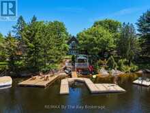 61 MCKELLAR LAKE ROAD | McKellar Ontario | Slide Image Two