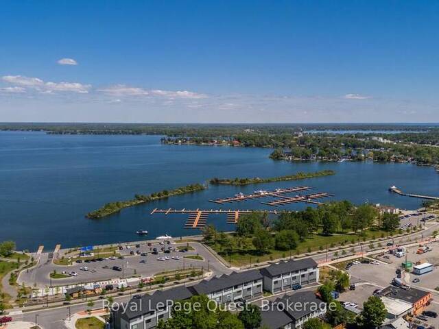 93 LIGHTFOOT DRIVE Orillia Ontario, L3V 7L8 - 3 Bedrooms Waterfront Condo For Sale