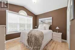 35095 OLD RIVER ROAD N | Bayfield Ontario | Slide Image Twelve