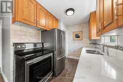 281 METCALFE STREET | Guelph Ontario | Slide Image Eight