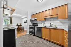 35 ROEHAMPTON CRESCENT | Guelph Ontario | Slide Image Ten