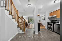 35 ROEHAMPTON CRESCENT | Guelph Ontario | Slide Image Eight