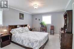 996 NORTH MARY LAKE ROAD | Huntsville Ontario | Slide Image Thirteen