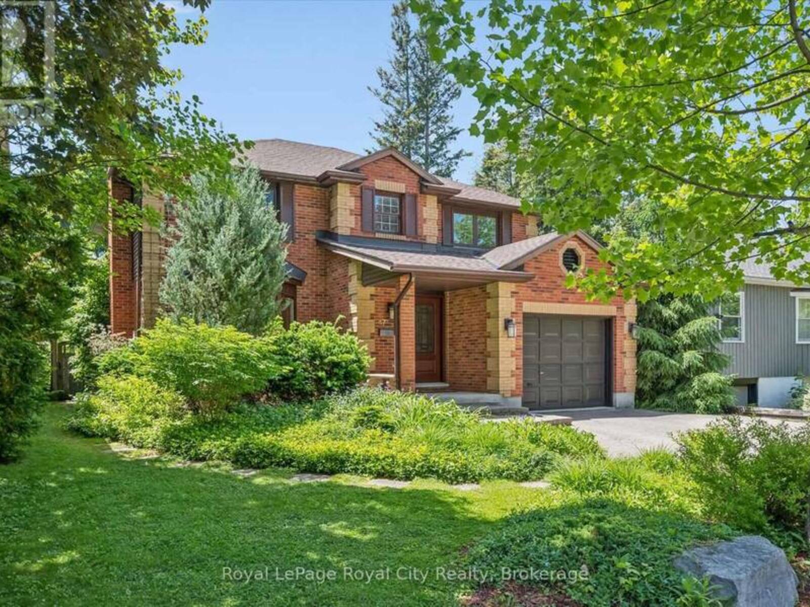 47 CALEDONIA STREET, Guelph, Ontario N1G 2C8