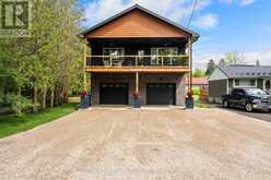 30 BLUEWATER DRIVE | Goderich Ontario | Slide Image One